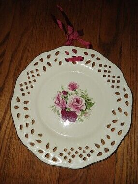 Decorative Vibtage Formalities Pink Rose Ceramic Hanging Plate